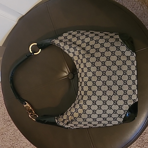 Gucci shoulder handbag 👜 canvas with patent leather trim - Picture 2 of 6